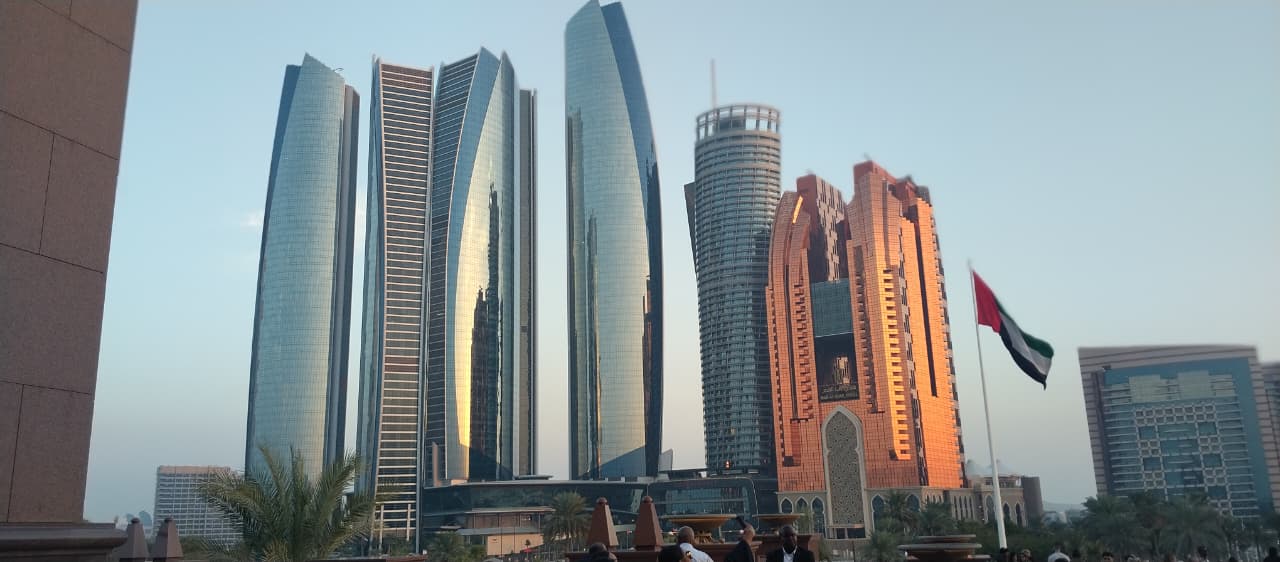 ABU DHABI: O lado bom do petróleo e gás