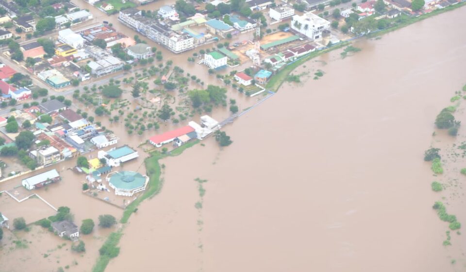 África do Sul apoia vítimas das cheias