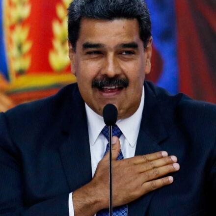 China pede aos EUA a "libertação imediata" de Nicolás Maduro