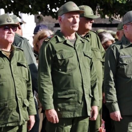Cuba aprova "planos e medidas" para declarar "estado de guerra"