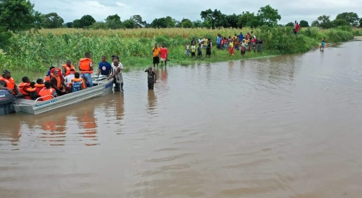 Maputo reactiva 140 comités para mitigar efeitos da época chuvosa