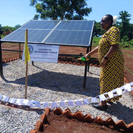 UniPúnguè oferece sistema fotovoltaico ao Centro de Saúde de Mutindiri